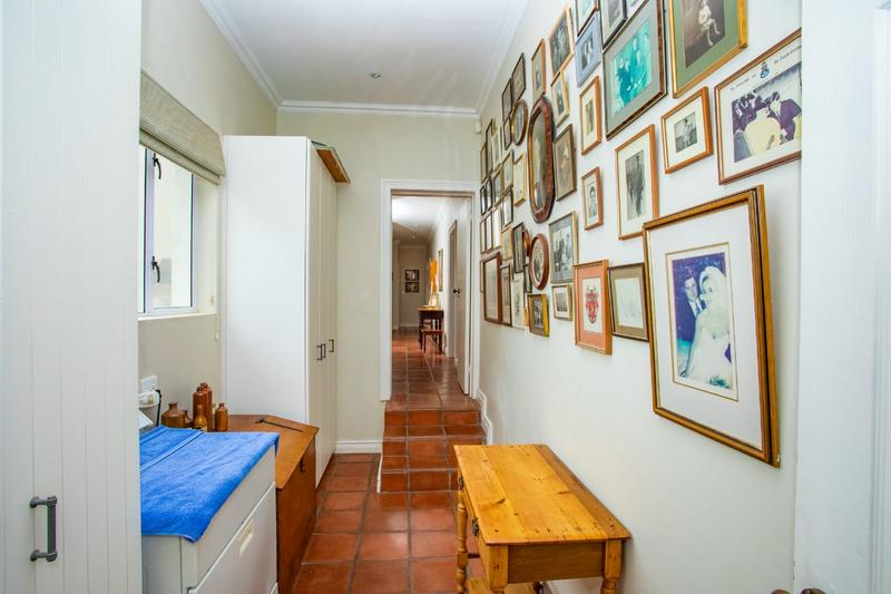 4 Bedroom Property for Sale in Bettys Bay Western Cape